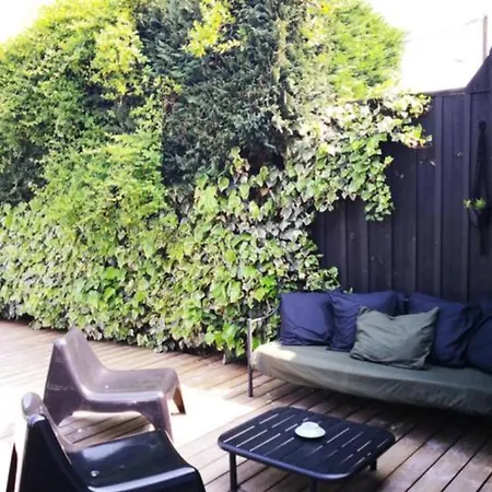 Charming House With Swimming Pool Holiday home Le Bouscat